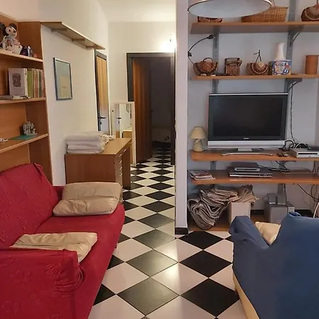 Attico Con Terrazzo E Finestre Sulla Baia Di